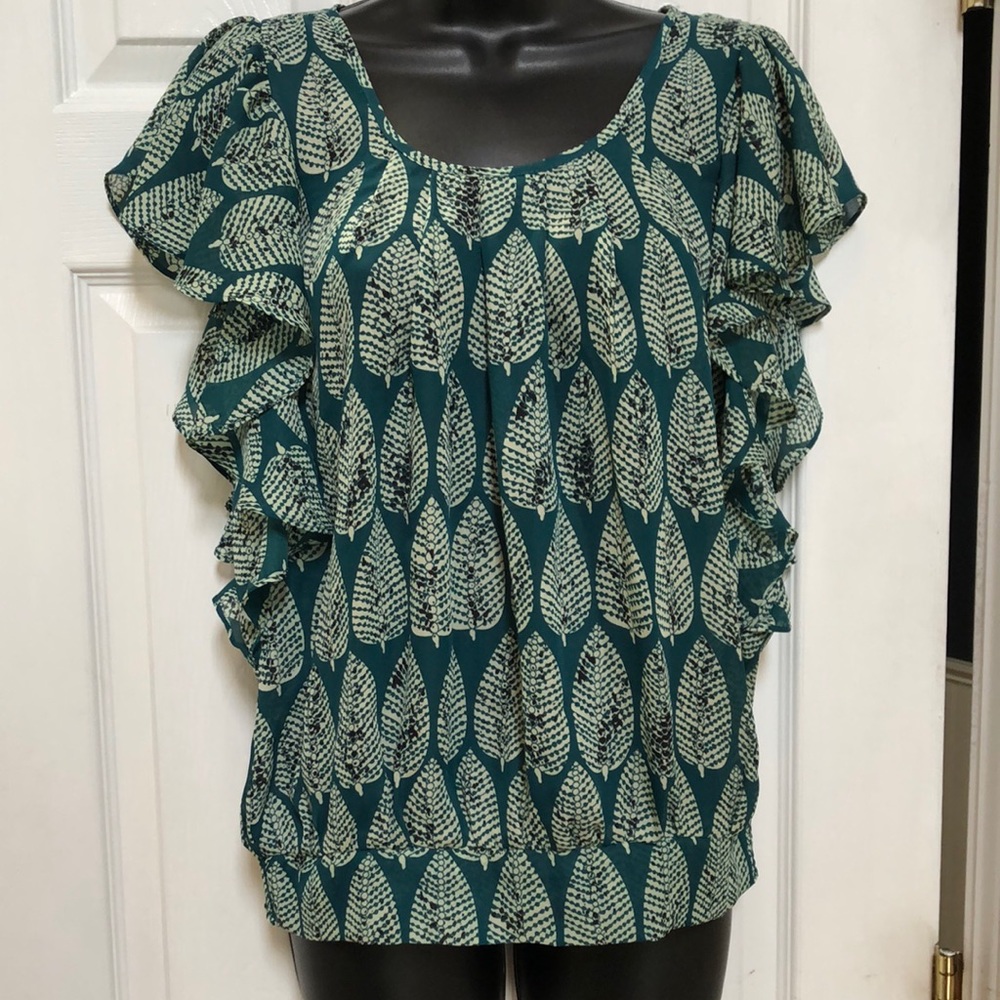 NWT Daniel Rainn Flutter Sleeve Blouse | Size SMALL
